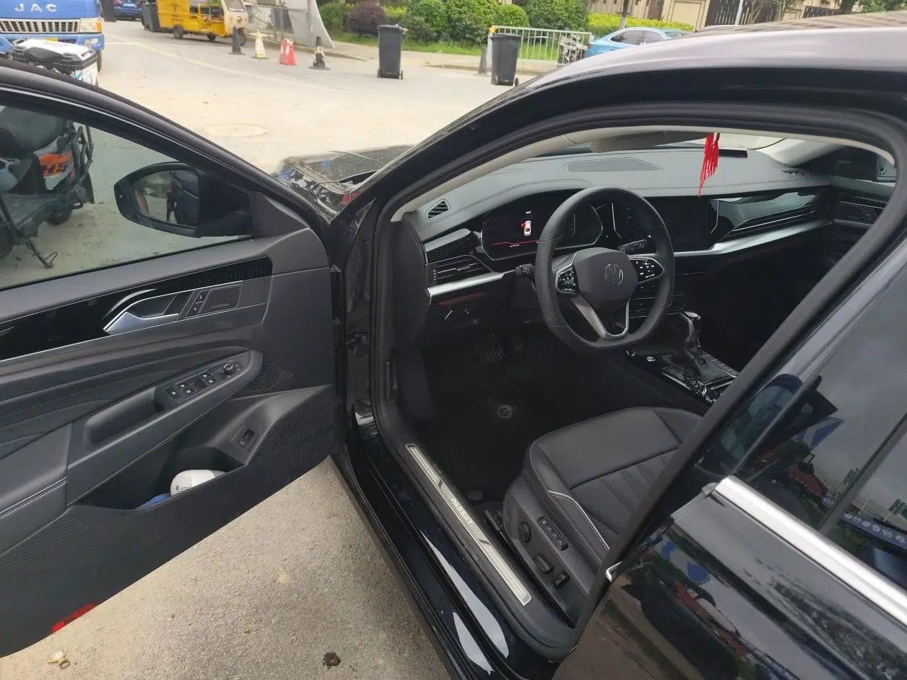 Volkswagen Passat 2024 380TSI Starry Dragon Edition — миниатюра 16