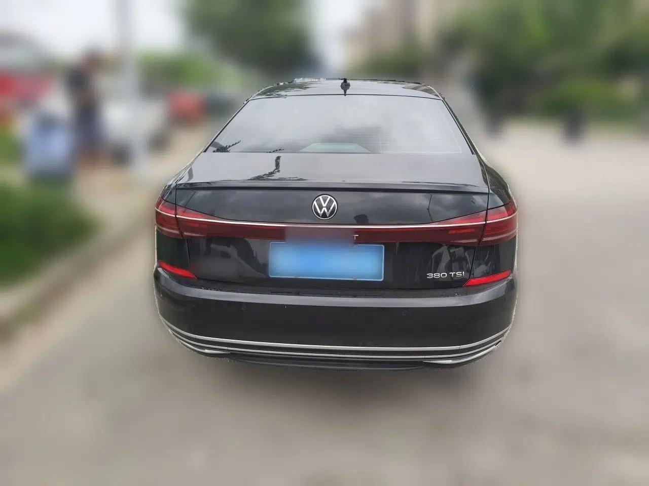 Volkswagen Passat 2024 380TSI Starry Dragon Edition — миниатюра 5