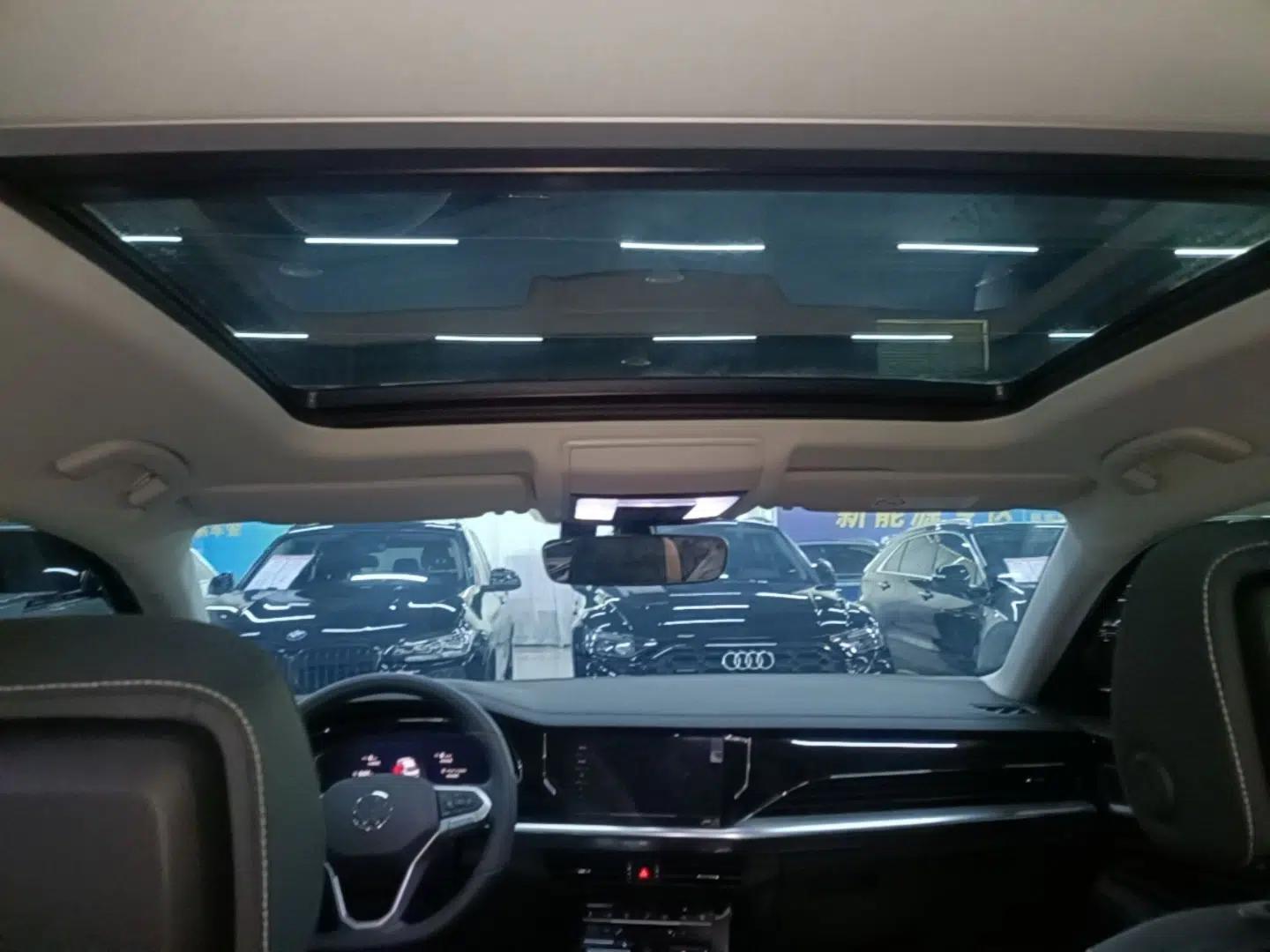 Volkswagen Passat 2025 Outstanding Model 380TSI Starry Dragon Edition — миниатюра 26