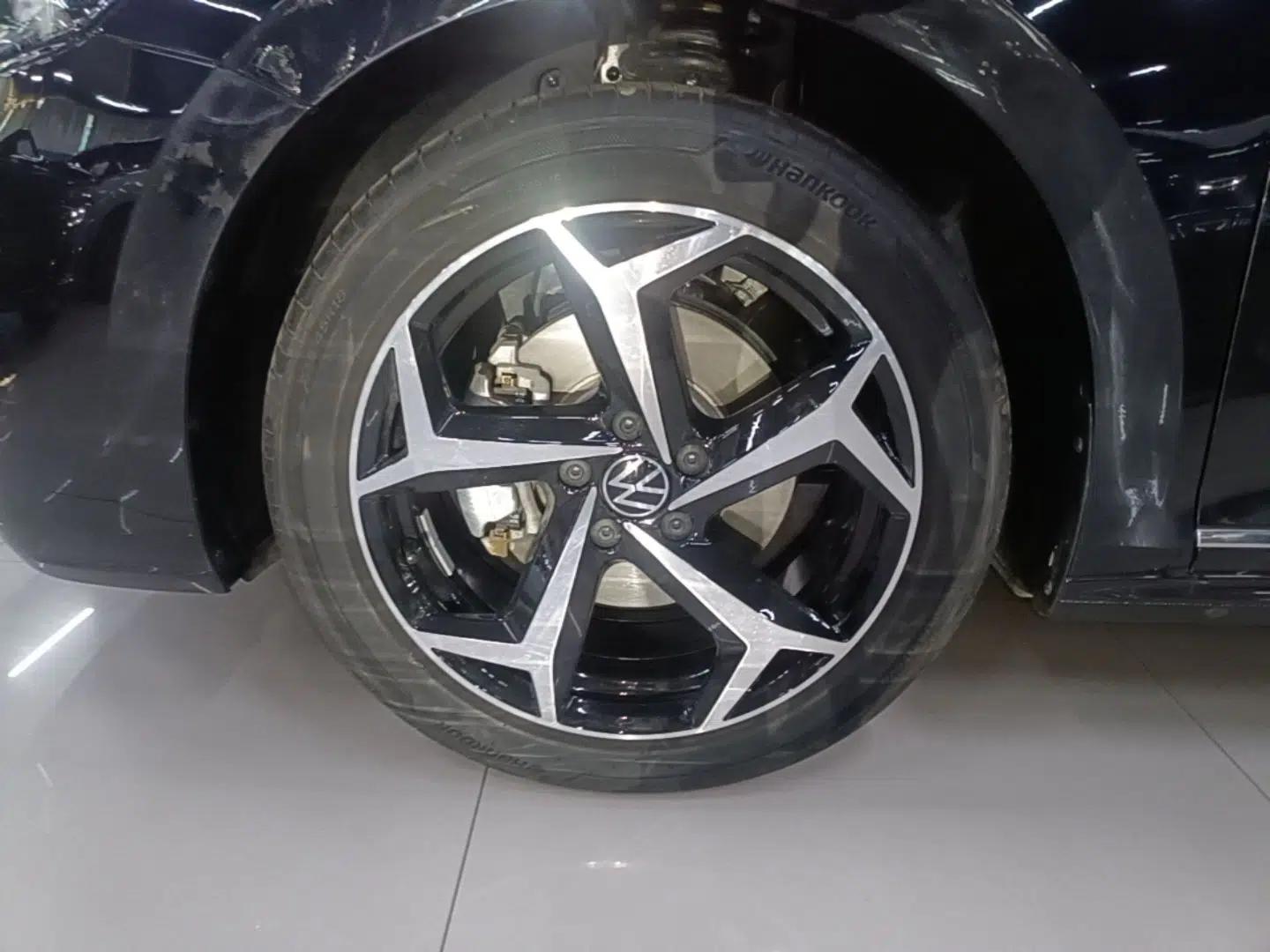 Volkswagen Passat 2025 Outstanding Model 380TSI Starry Dragon Edition — миниатюра 10