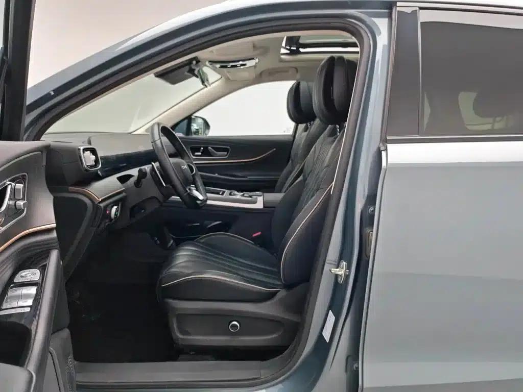 Chery Tiggo 9 2023 2.0T Dual-Clutch Two-Wheel Drive Luxury Edition 5-Seater — миниатюра 10