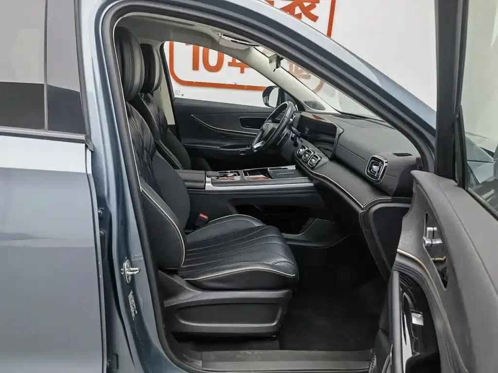 Chery Tiggo 9 2023 2.0T Dual-Clutch Two-Wheel Drive Premium Edition 5-Seater — миниатюра 23