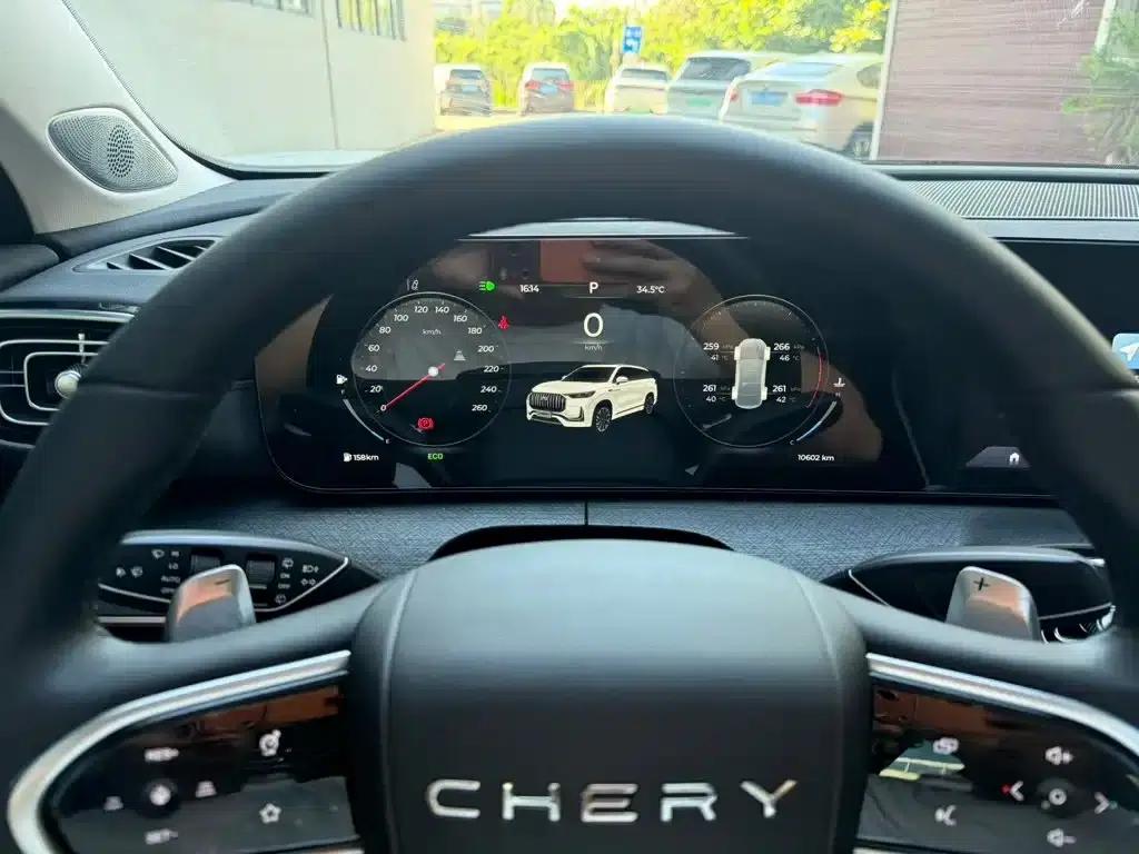 Chery Tiggo 9 2024 2.0T Dual-Clutch Two-Wheel Drive Super Comfort Premium Edition — миниатюра 12