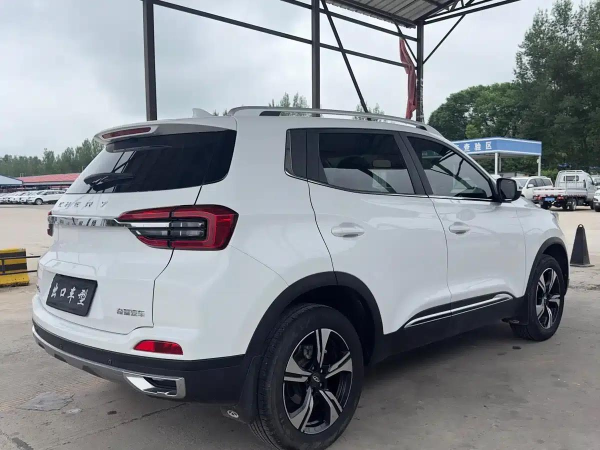 Chery Tiggo 5x 2022 Super Hero Edition 1.5L CVT Luxury — миниатюра 9