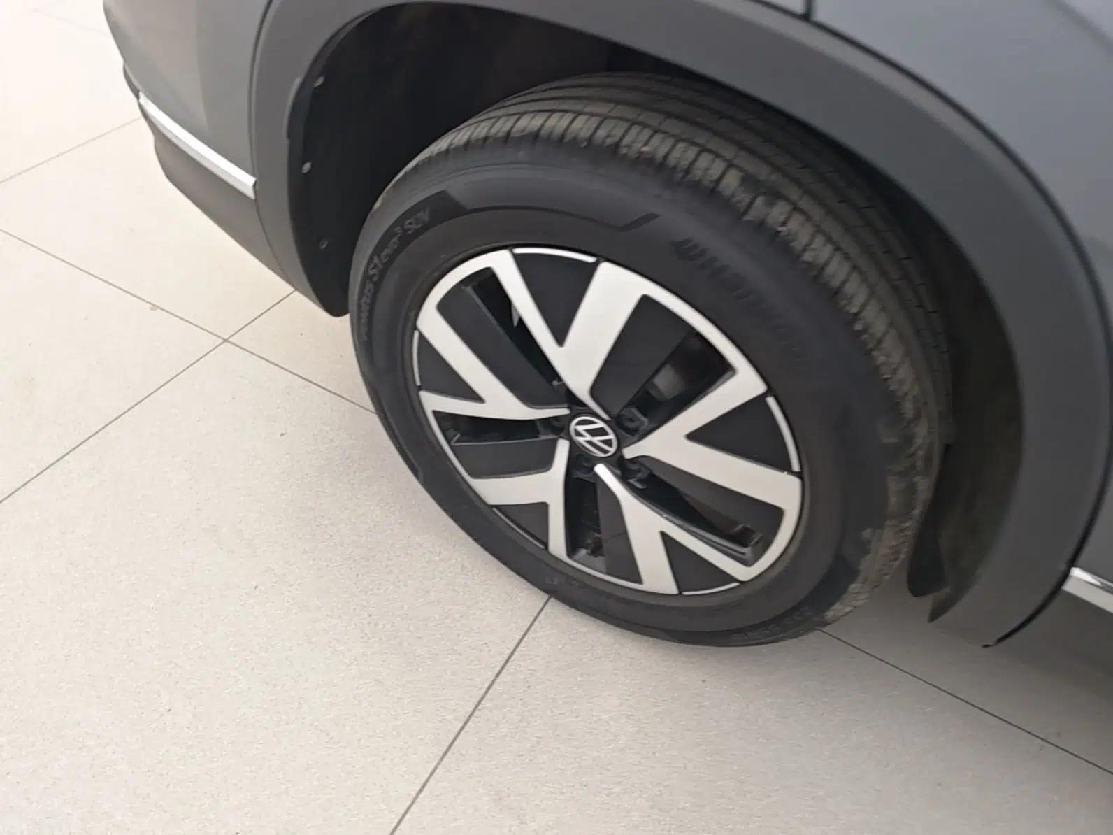 Volkswagen Tayron 2023 300TSI Two-Wheel-Drive Luxury Plus Advanced Edition — миниатюра 11