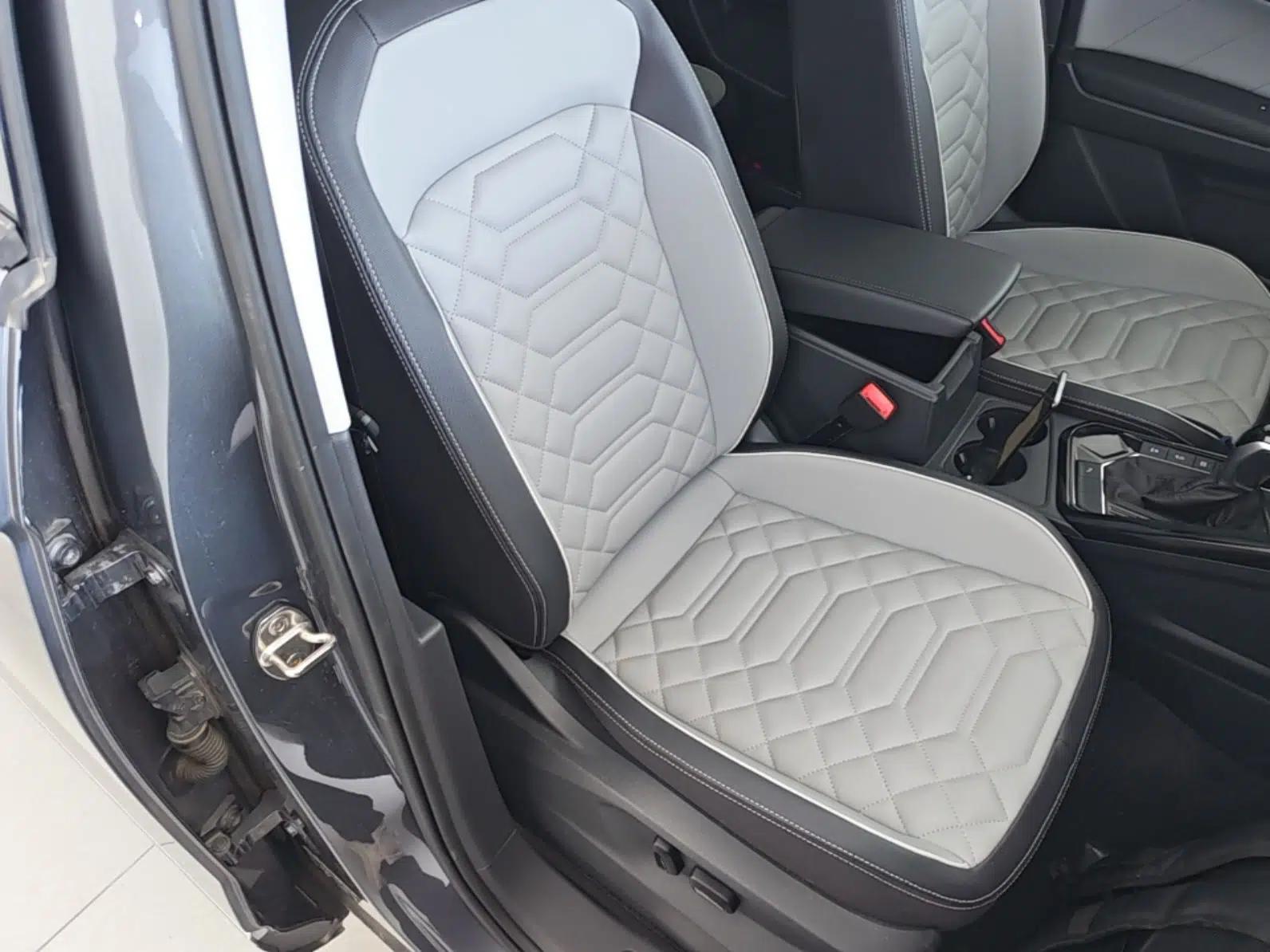 Volkswagen Tayron 2023 300TSI Two-Wheel-Drive Luxury Plus Advanced Edition — миниатюра 19