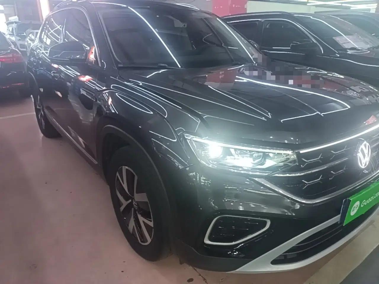 Volkswagen Tayron 2023 330TSI Two-Wheel-Drive Luxury Plus Advanced Version — миниатюра 3