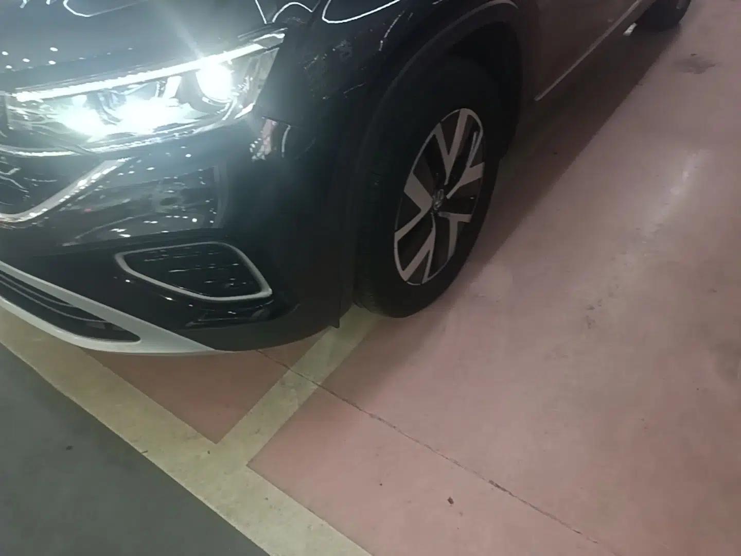 Volkswagen Tayron 2023 330TSI Two-Wheel-Drive Luxury Plus Advanced Version — миниатюра 10