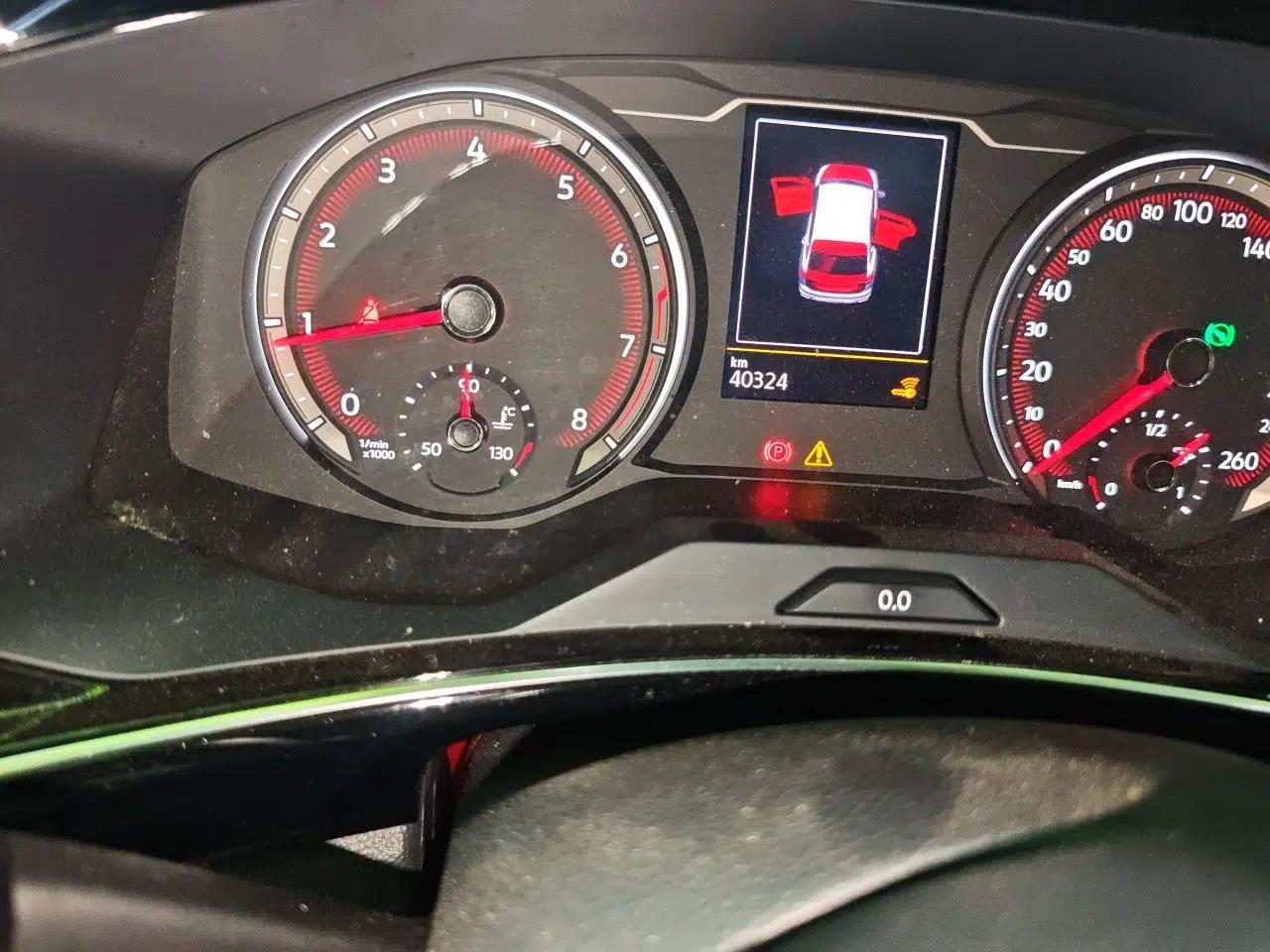 Volkswagen Tayron 2020 330TSI Two-Wheel Drive Luxury Smart Connectivity Version — миниатюра 12