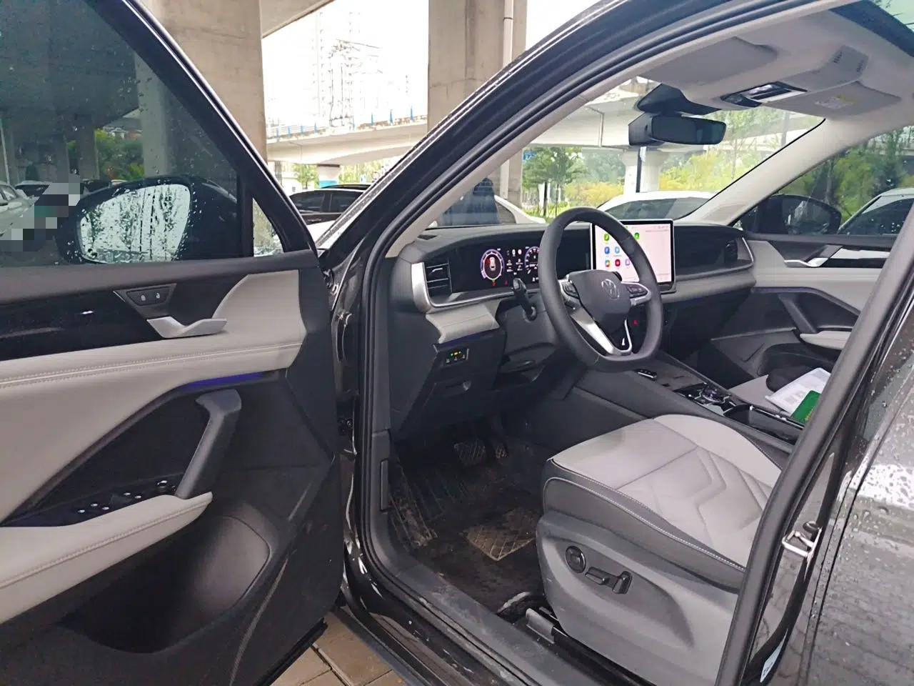 Volkswagen Tayron 2025 Tiguan L 330TSI Two-Wheel-Drive Elite — миниатюра 16