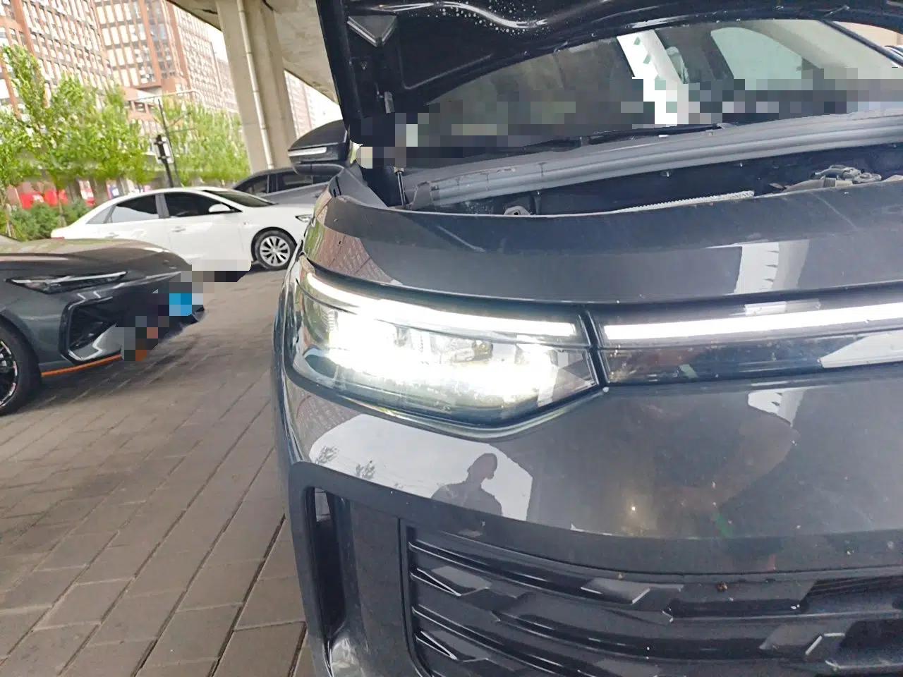Volkswagen Tayron 2025 Tiguan L 330TSI Two-Wheel-Drive Elite — миниатюра 7
