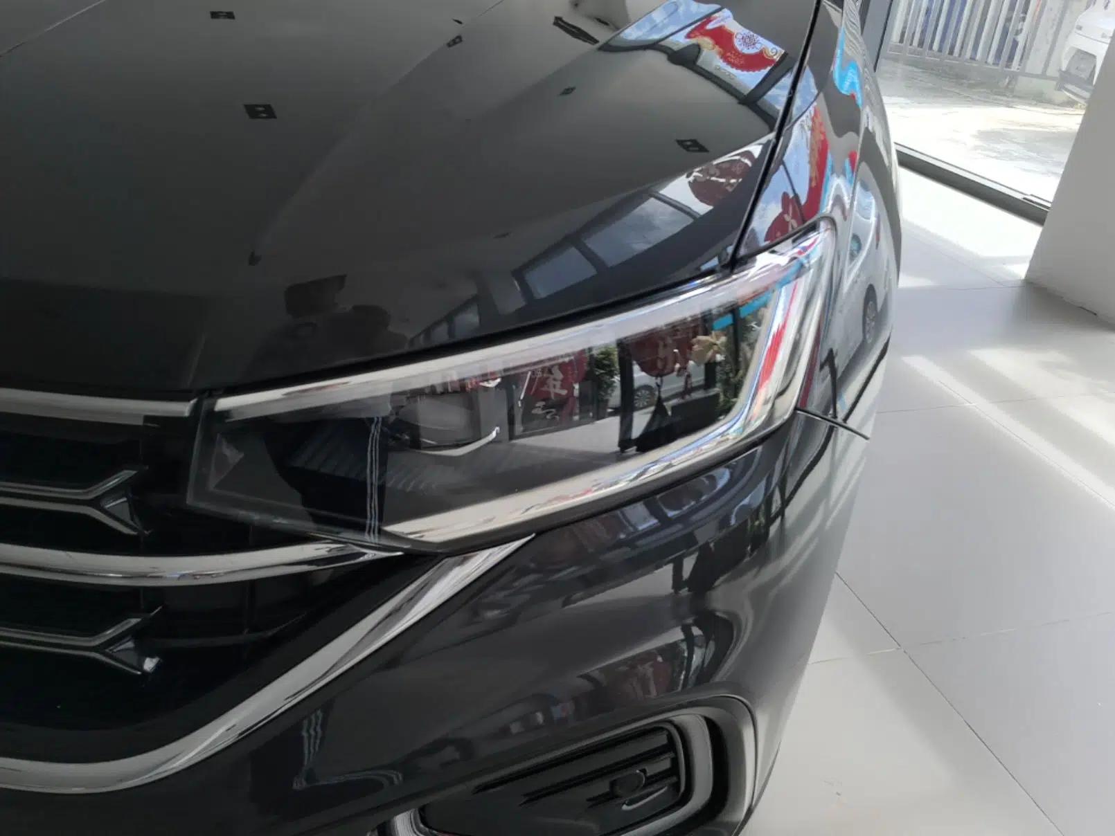 Volkswagen Tayron 2025 Zhongxiang Version 300TSI — миниатюра 8
