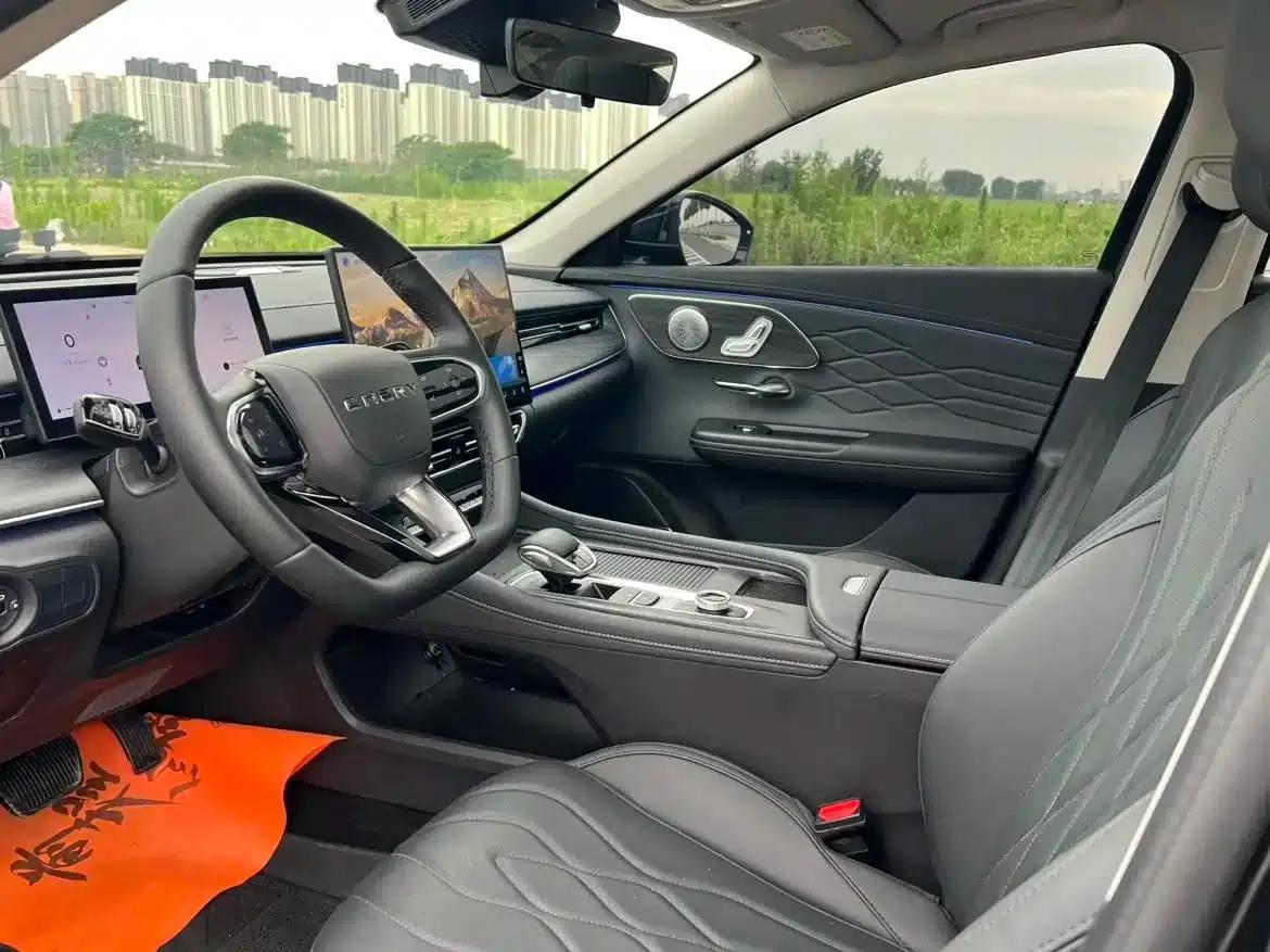 Chery Arrizo 8 PRO 2025 1.6T DCT Luxury+ — миниатюра 7