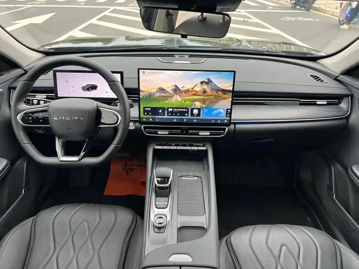 Chery Arrizo 8 PRO 2025 1.6T DCT Luxury+ — миниатюра 9