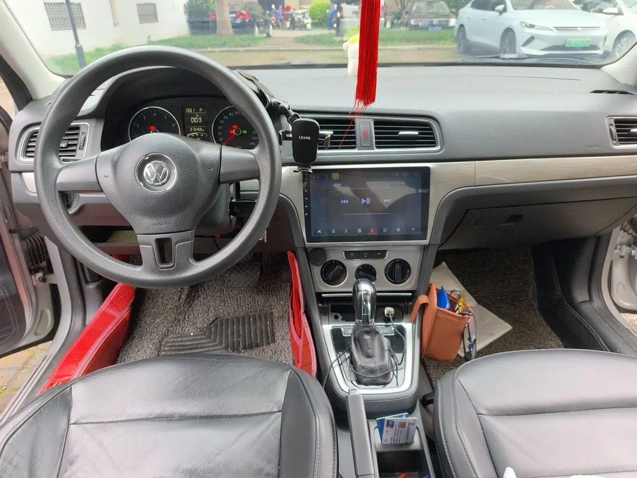 Volkswagen Lavida 2013 Restyled Classic 1.6L Automatic Comfort Edition — миниатюра 9