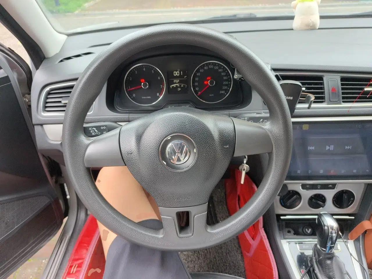 Volkswagen Lavida 2013 Restyled Classic 1.6L Automatic Comfort Edition — миниатюра 10