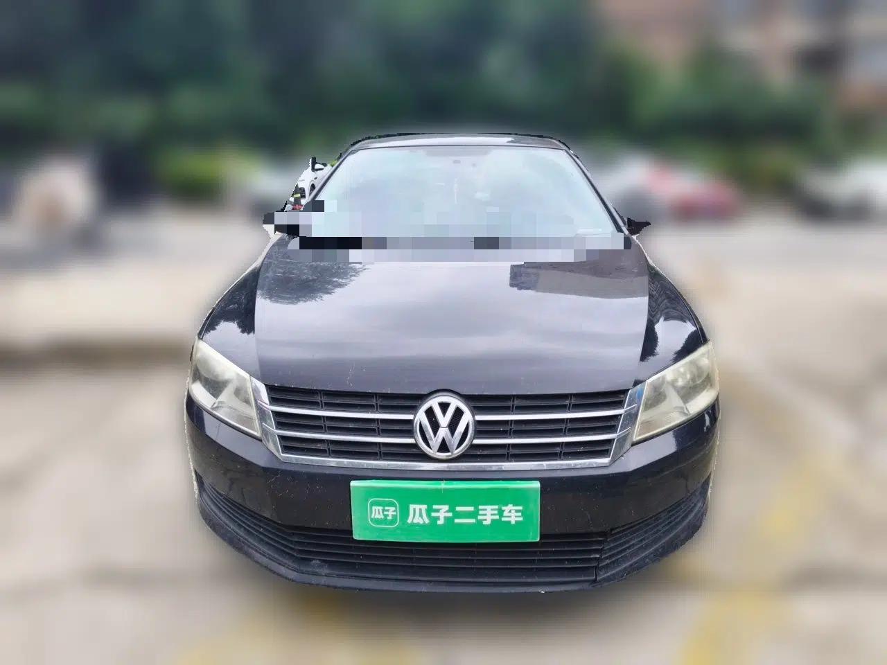 Volkswagen Lavida 2013 Revised Classic 1.6L Manual Fashion Edition — миниатюра 2
