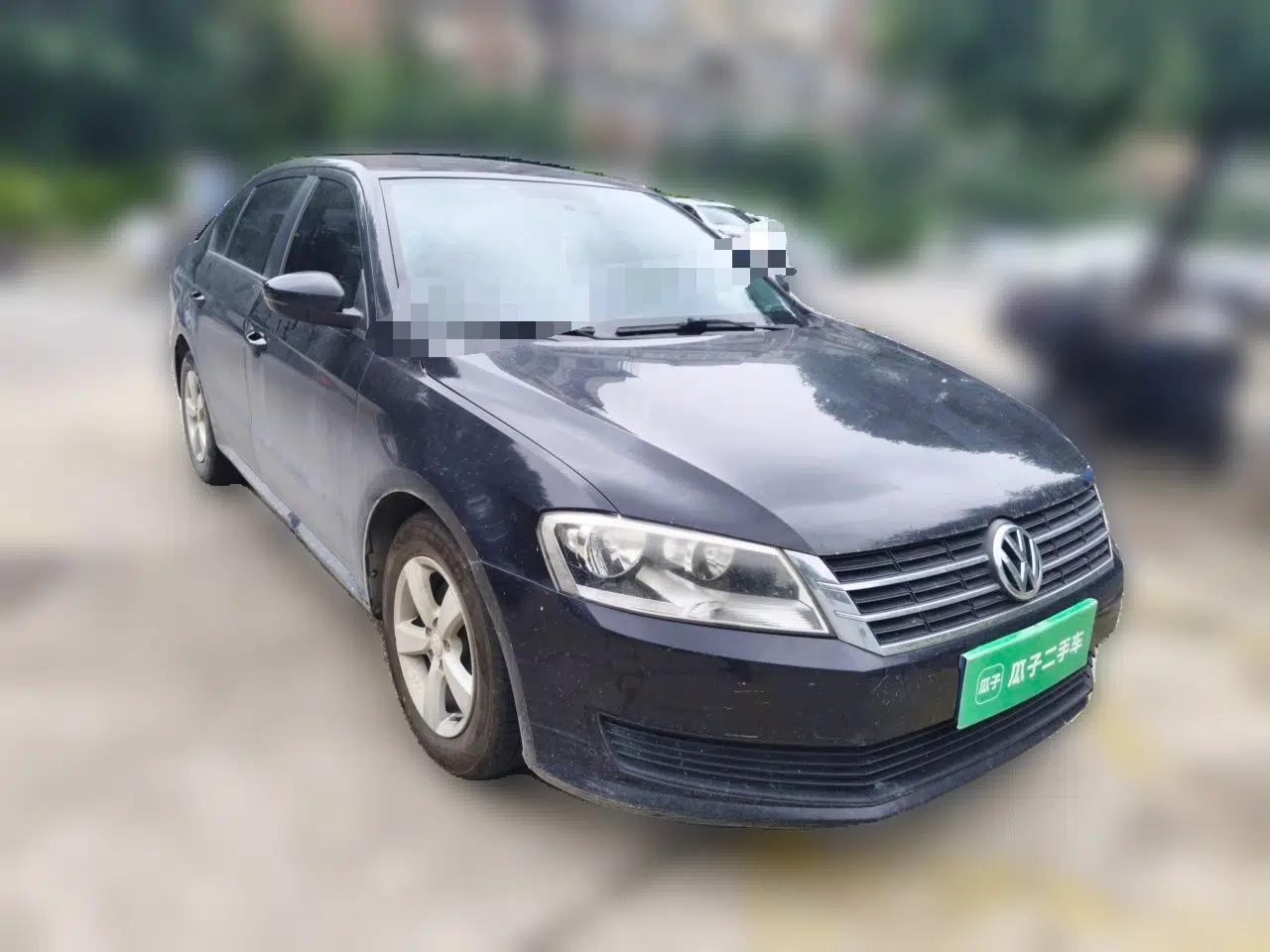 Volkswagen Lavida 2013 Revised Classic 1.6L Manual Fashion Edition — миниатюра 3