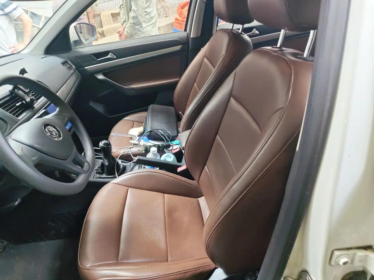 Volkswagen Lavida 2015 1.6L Manual Fashion Edition — миниатюра 14
