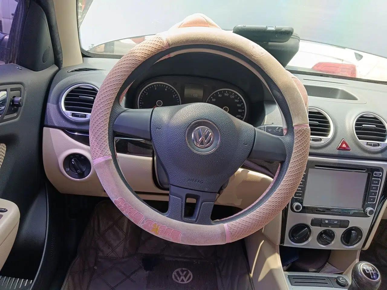 Volkswagen Lavida 2013 Classic 1.6L Manual Fashion Edition — миниатюра 10