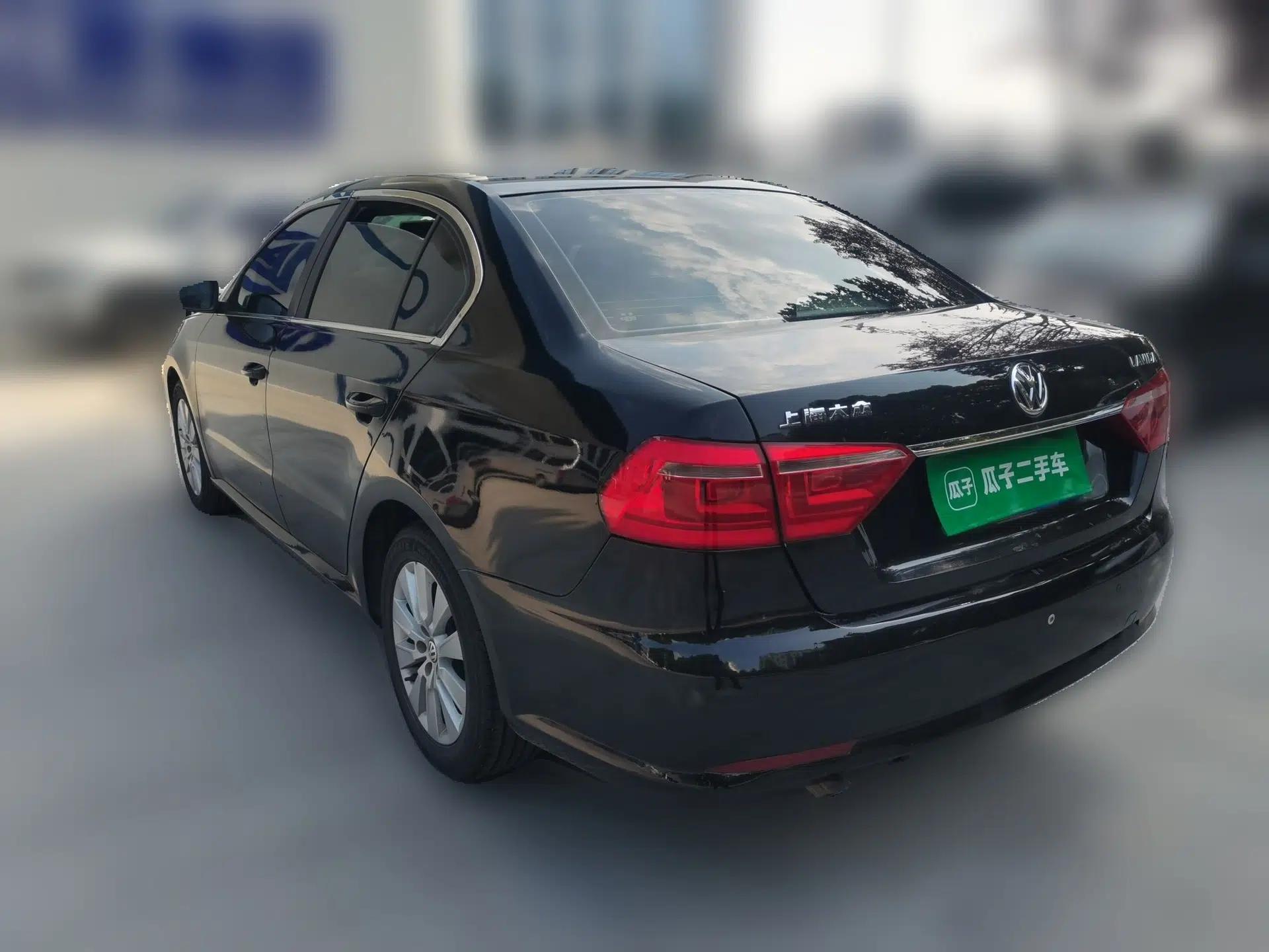 Volkswagen Lavida 2013 Restyled Classic 1.6L Manual Comfort Edition — миниатюра 4