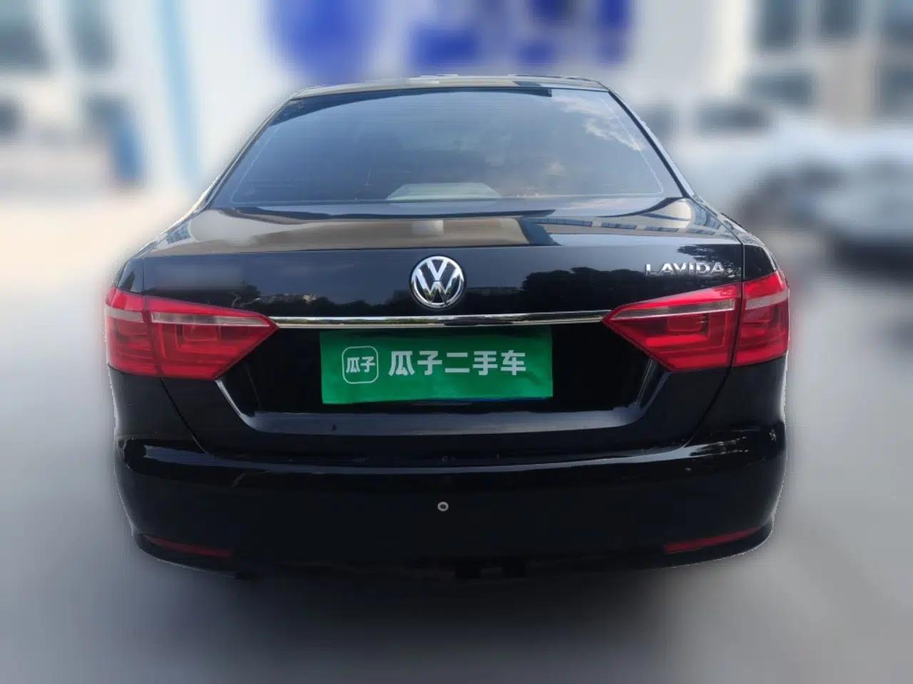 Volkswagen Lavida 2013 Restyled Classic 1.6L Manual Comfort Edition — миниатюра 5