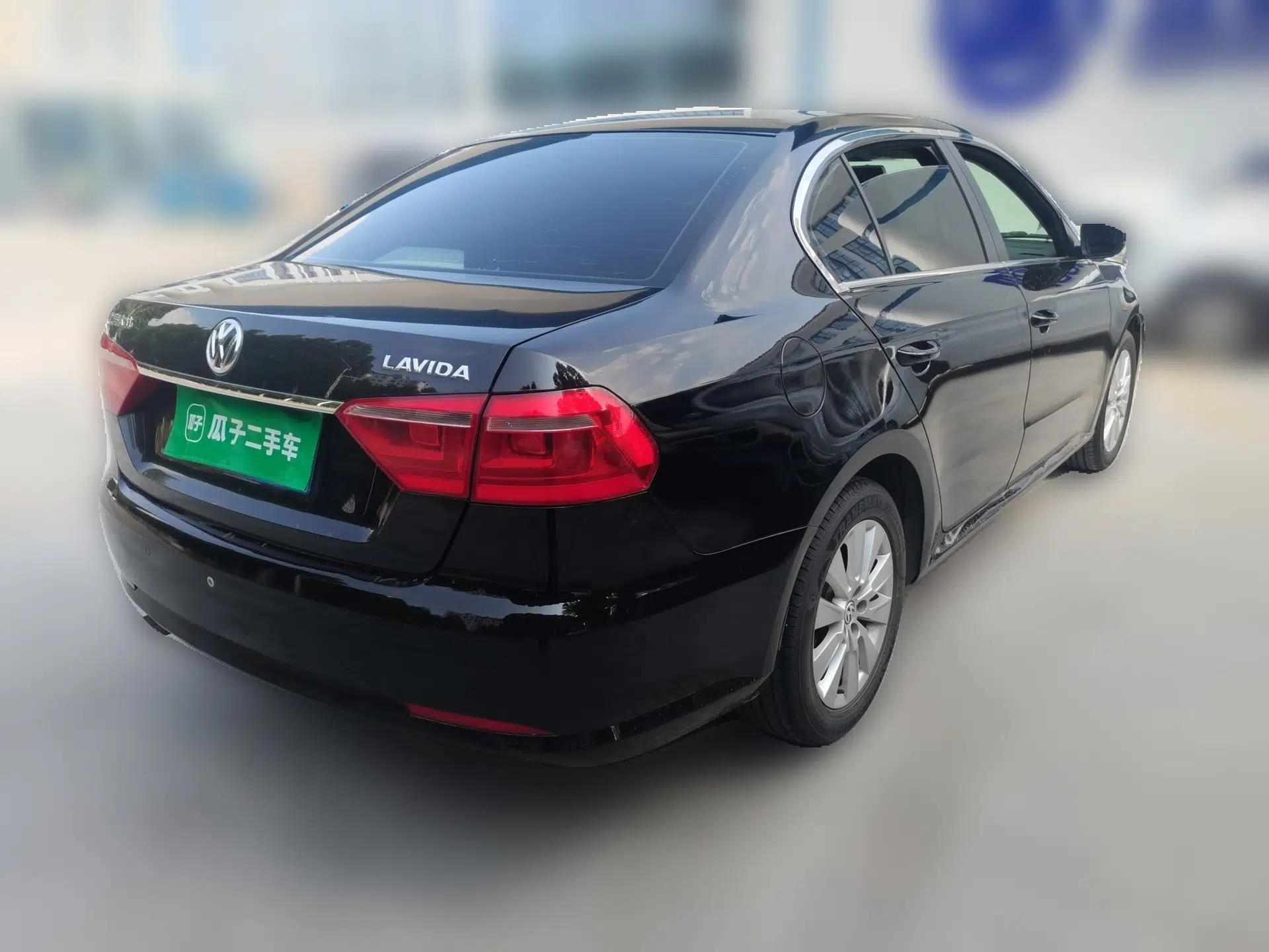 Volkswagen Lavida 2013 Restyled Classic 1.6L Manual Comfort Edition — миниатюра 6