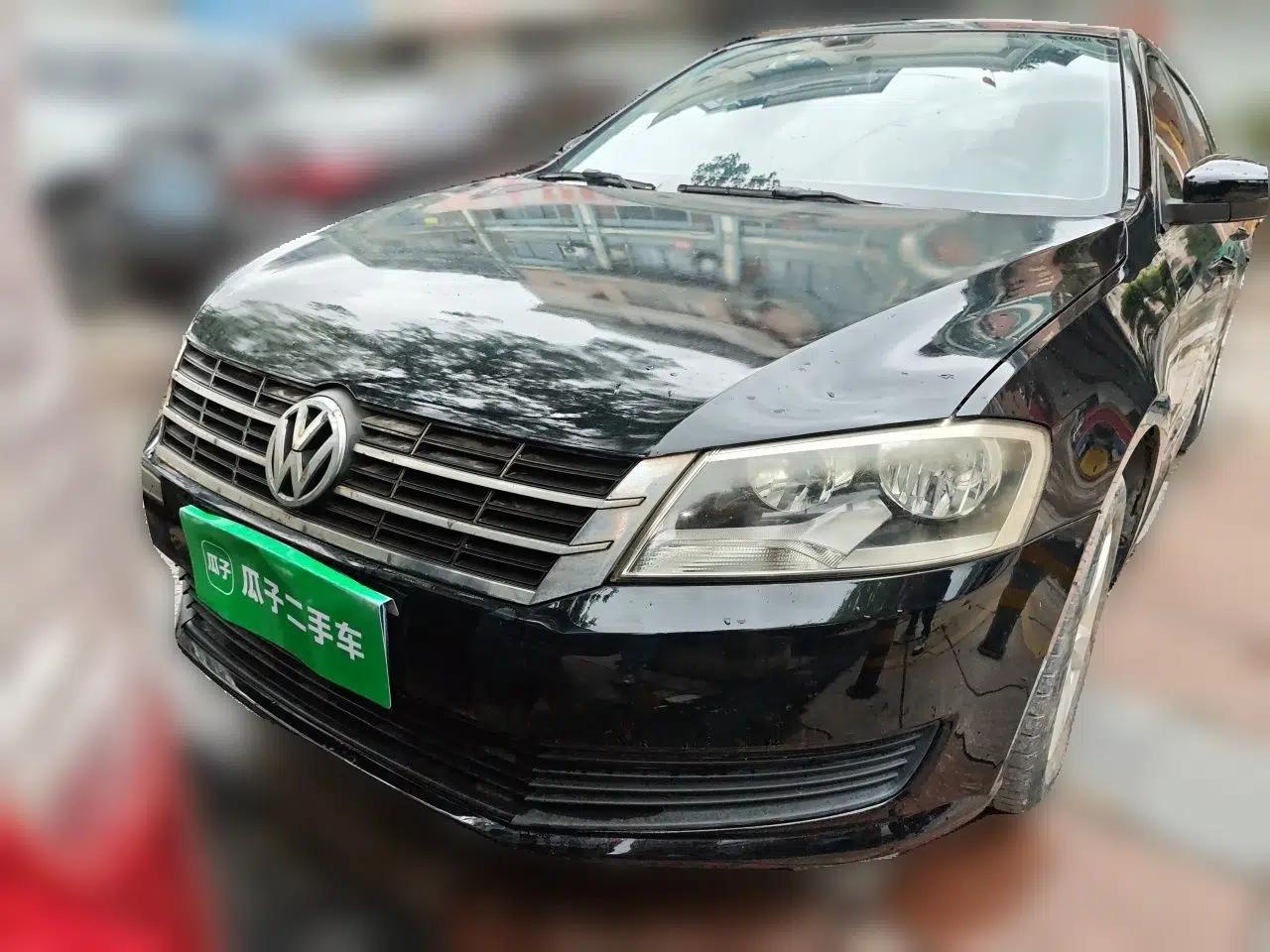 Volkswagen Lavida 2013 Revised Classic 1.6L Manual Fashion Edition — миниатюра 2