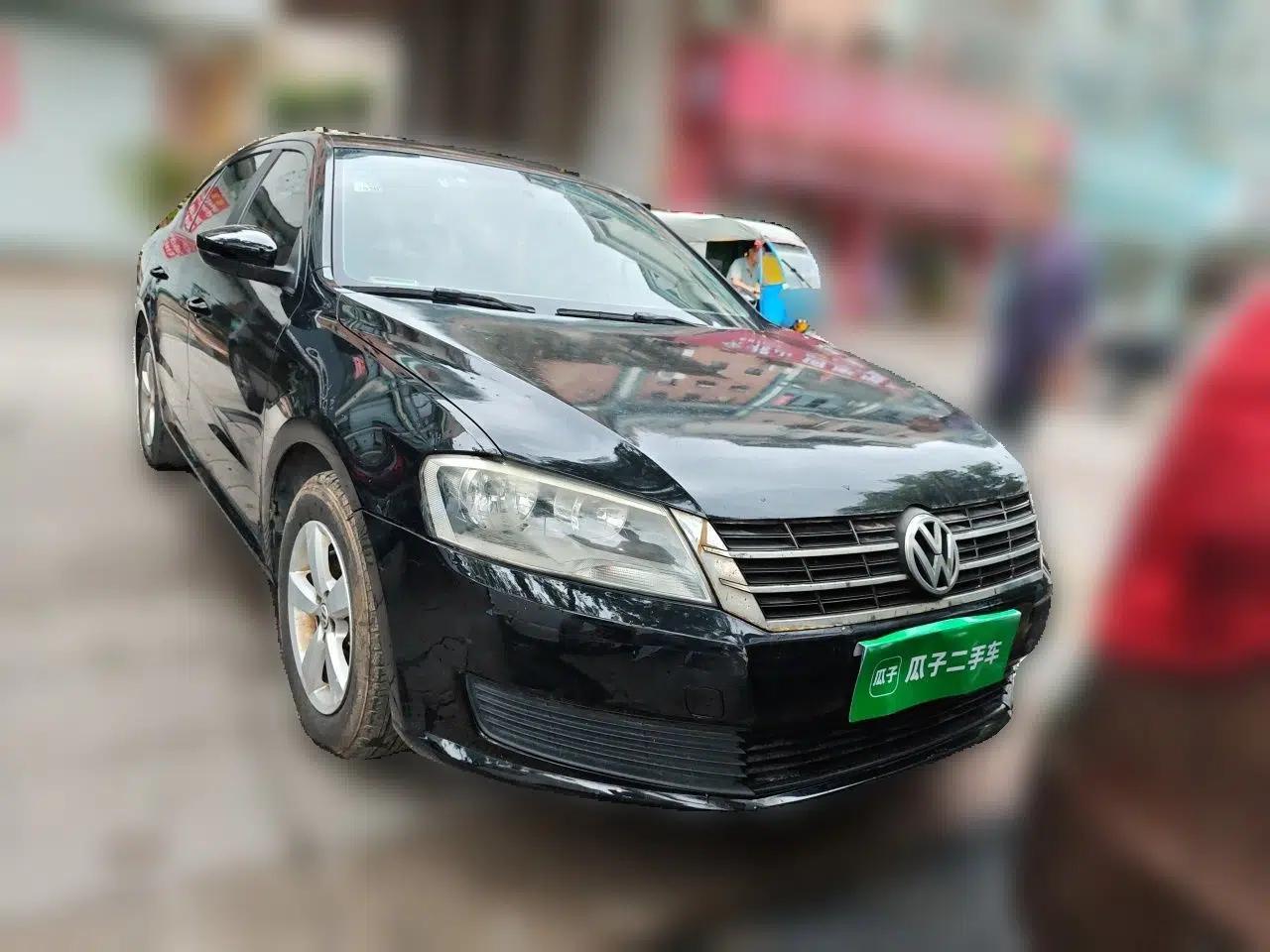 Volkswagen Lavida 2013 Revised Classic 1.6L Manual Fashion Edition — миниатюра 3