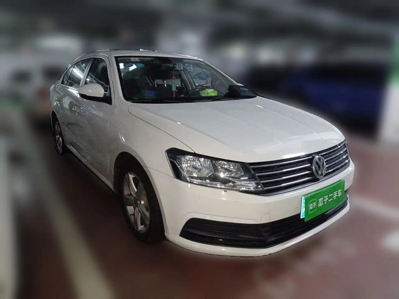 Volkswagen Lavida 2017 1.6L Automatic Fashion Edition — миниатюра 3