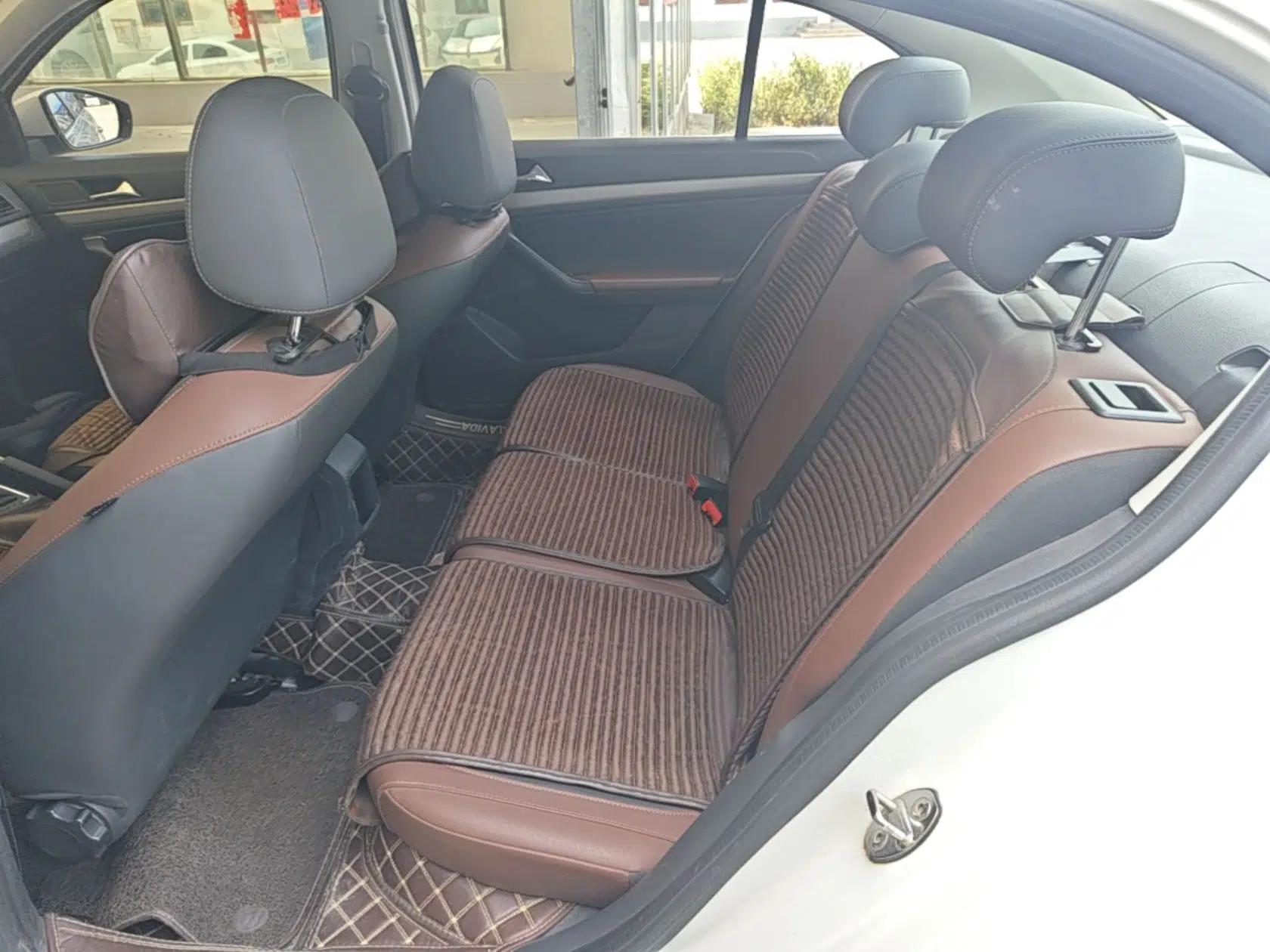 Volkswagen Lavida 2019 Lavida Start 1.5L Automatic Comfort Edition China VI Standard — миниатюра 20