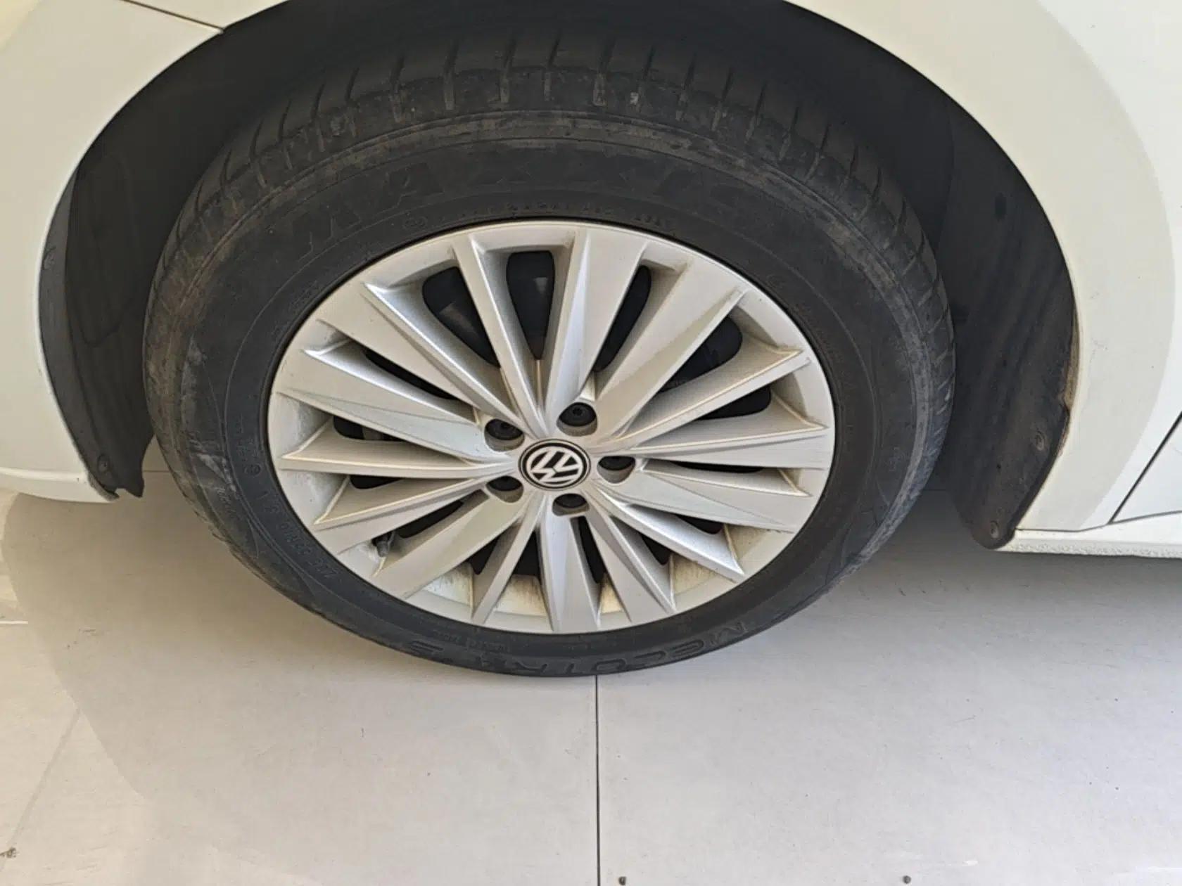 Volkswagen Lavida 2019 Lavida Start 1.5L Automatic Comfort Edition China VI Standard — миниатюра 10
