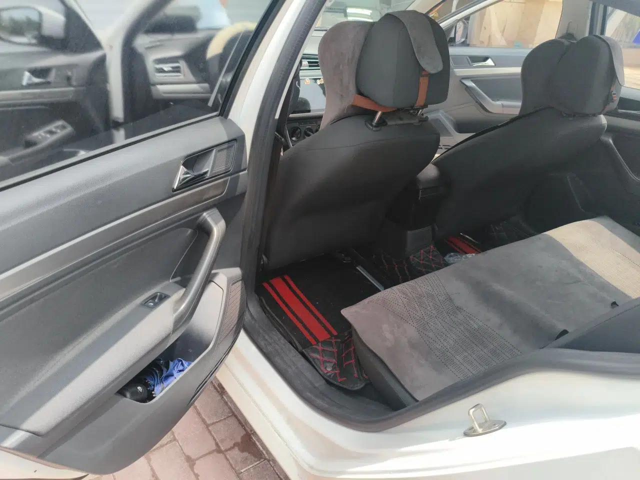 Volkswagen Lavida 2019 Lavida Start 1.5L Manual Fashion Edition China VI Standard — миниатюра 14