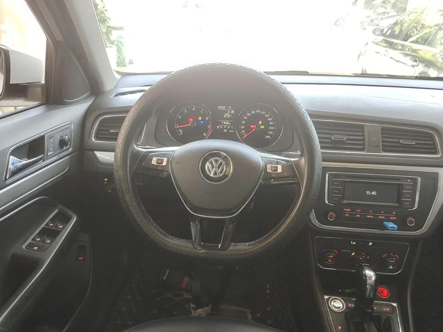 Volkswagen Lavida 2017 230TSI DSG Comfort Edition — миниатюра 13