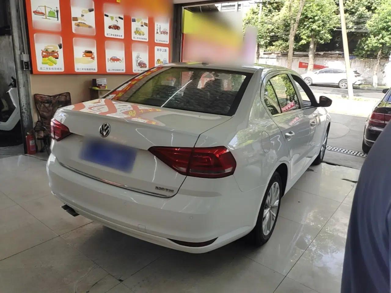 Volkswagen Lavida 2017 230TSI DSG Comfort Edition — миниатюра 6