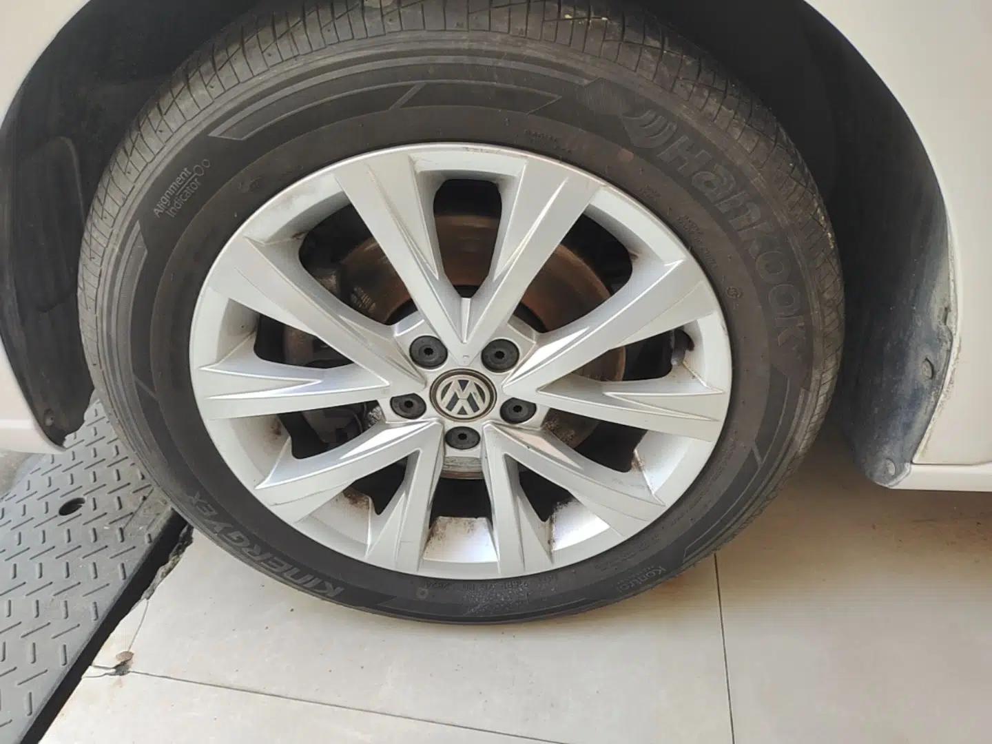 Volkswagen Lavida 2017 230TSI DSG Comfort Edition — миниатюра 10