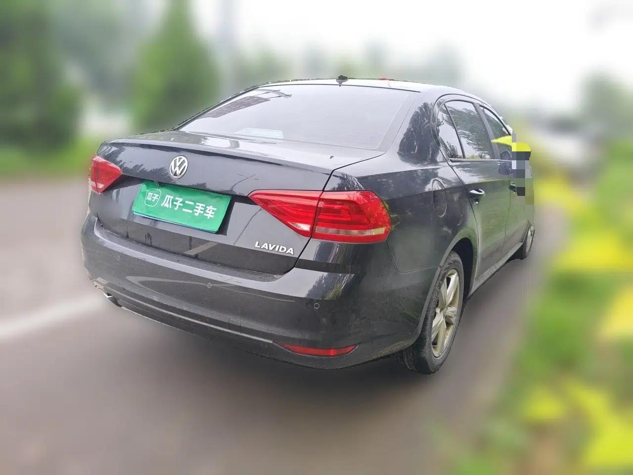 Volkswagen Lavida 2017 1.6L Automatic Fashion Edition — миниатюра 6