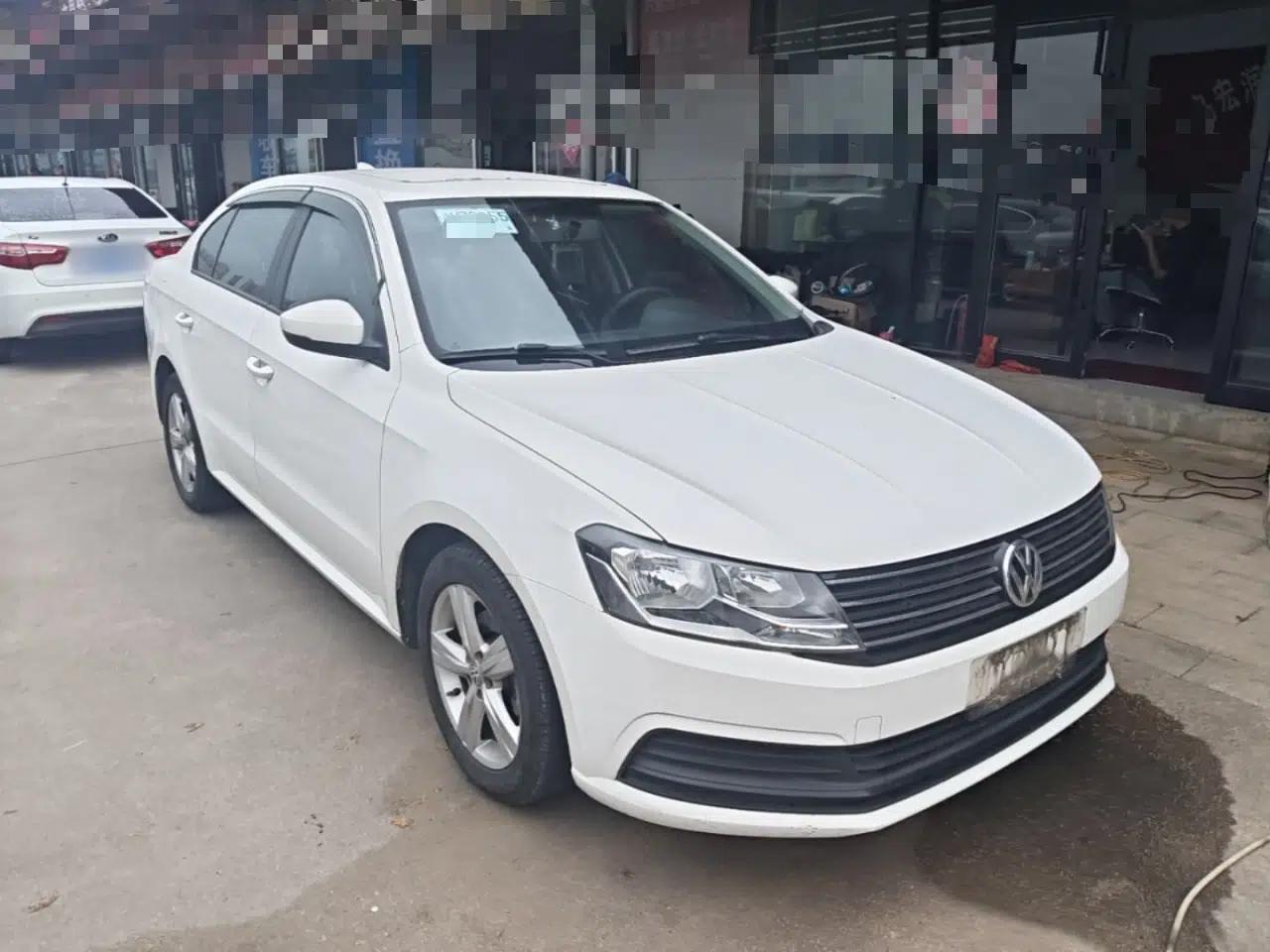 Volkswagen Lavida 2017 1.6L Automatic Fashion Edition — миниатюра 3