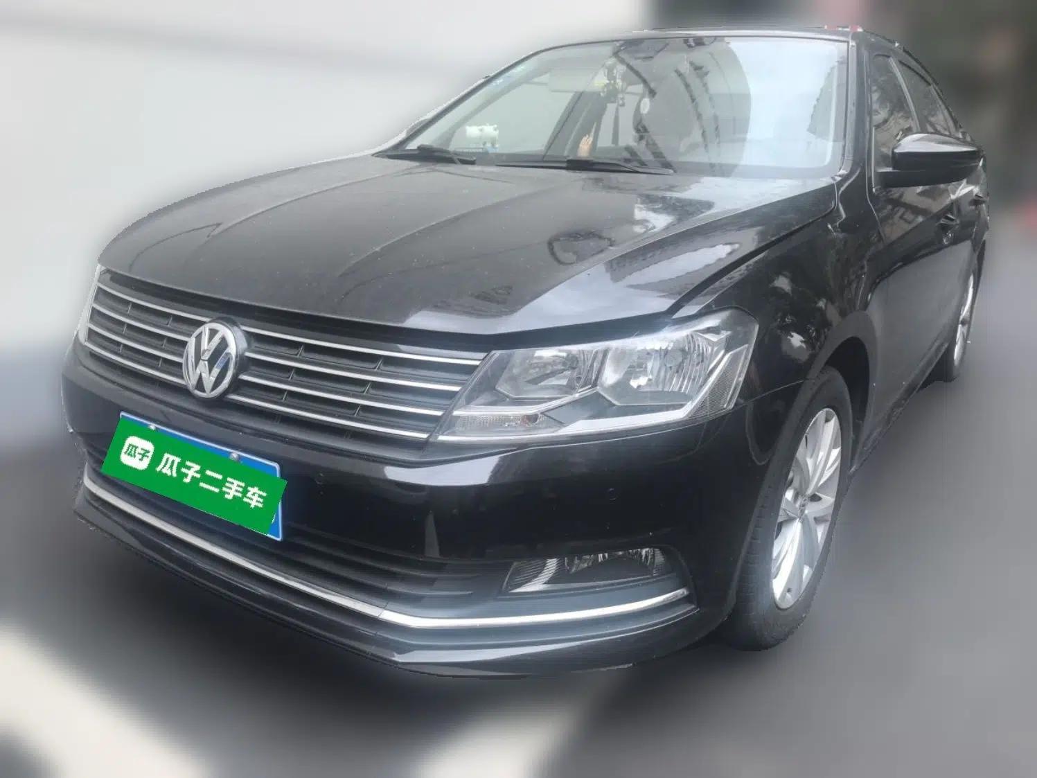 Volkswagen Lavida 2017 1.6L Automatic Comfort Edition — миниатюра 1