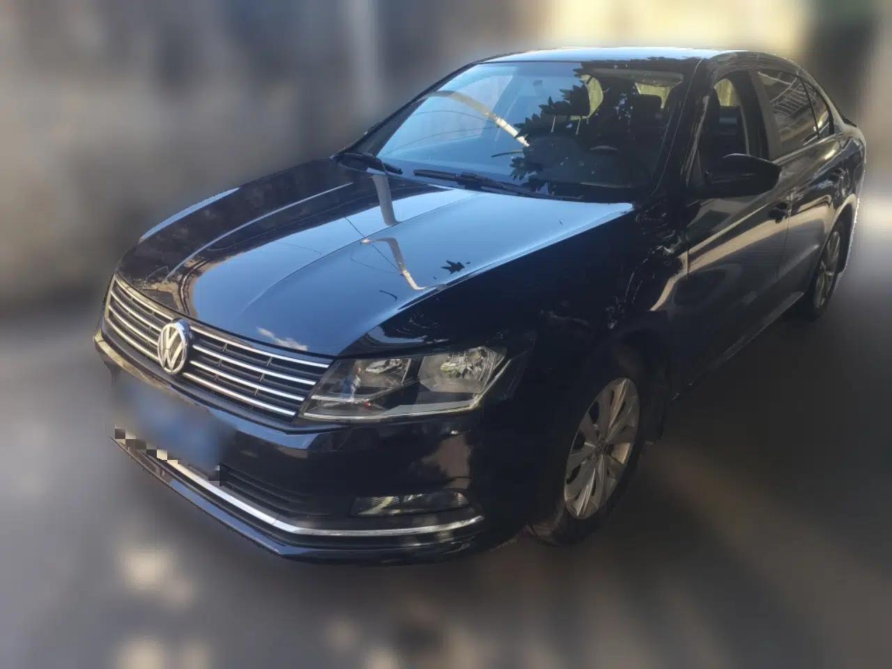 Volkswagen Lavida 2017 1.6L Automatic Comfort Edition — миниатюра 1