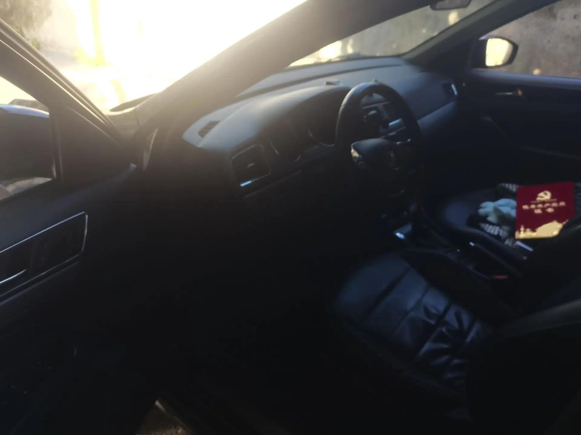 Volkswagen Lavida 2017 1.6L Automatic Comfort Edition — миниатюра 16