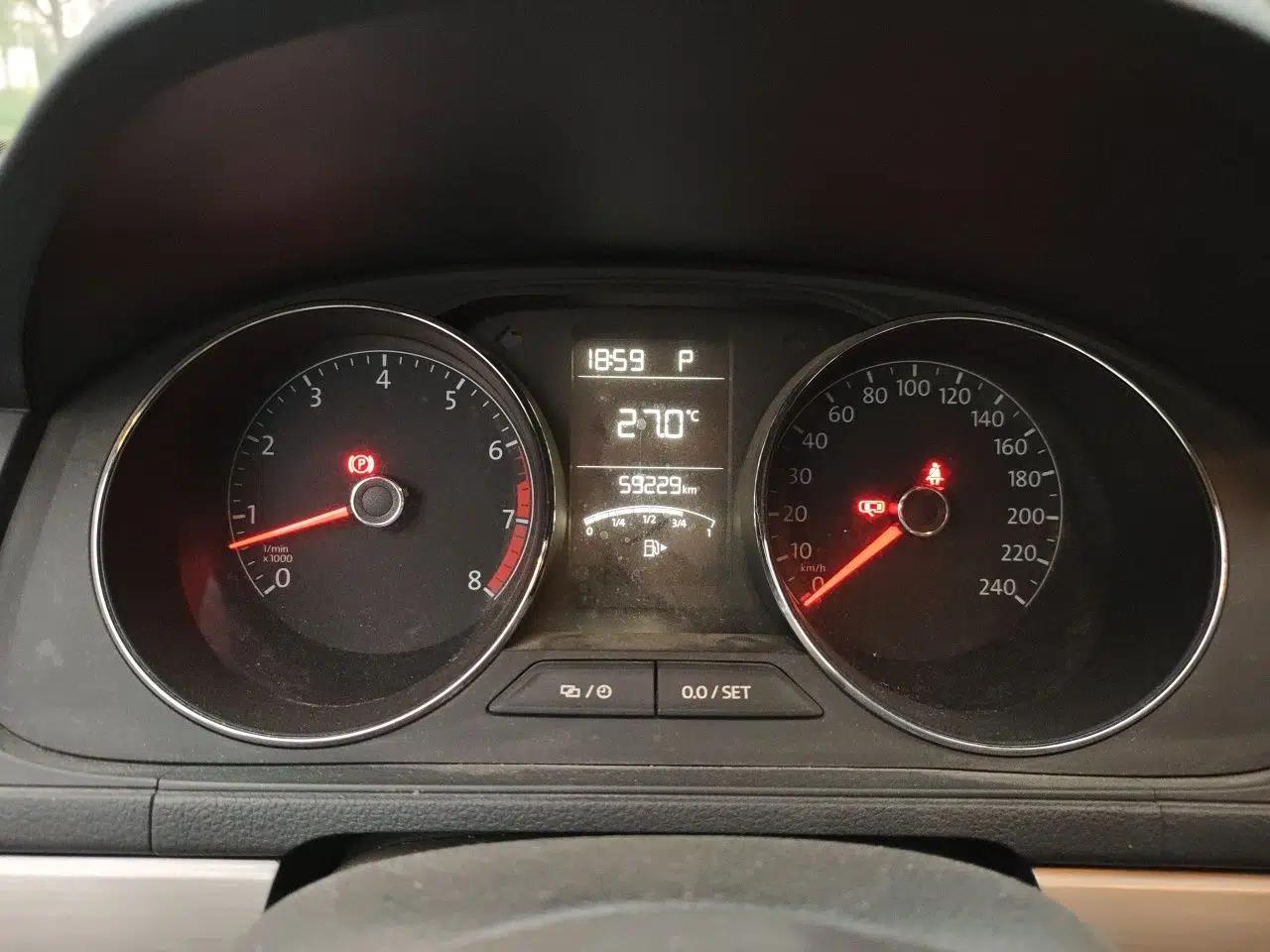 Volkswagen Lavida 2019 Lavida Start 1.5L Automatic Comfort Edition China VI Standard — миниатюра 11