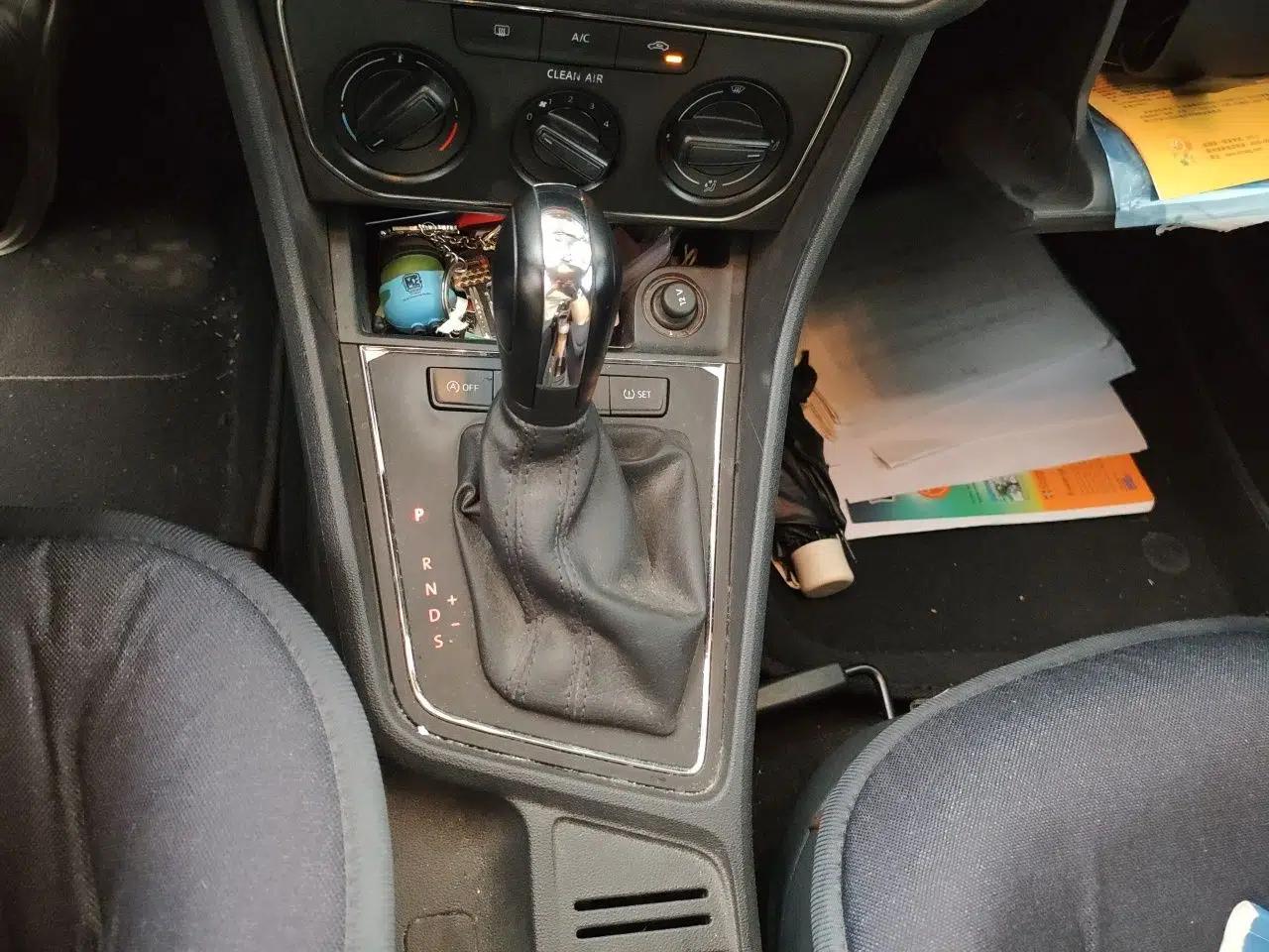 Volkswagen Lavida 2019 Lavida Start 1.5L Automatic Comfort Edition China VI Standard — миниатюра 14