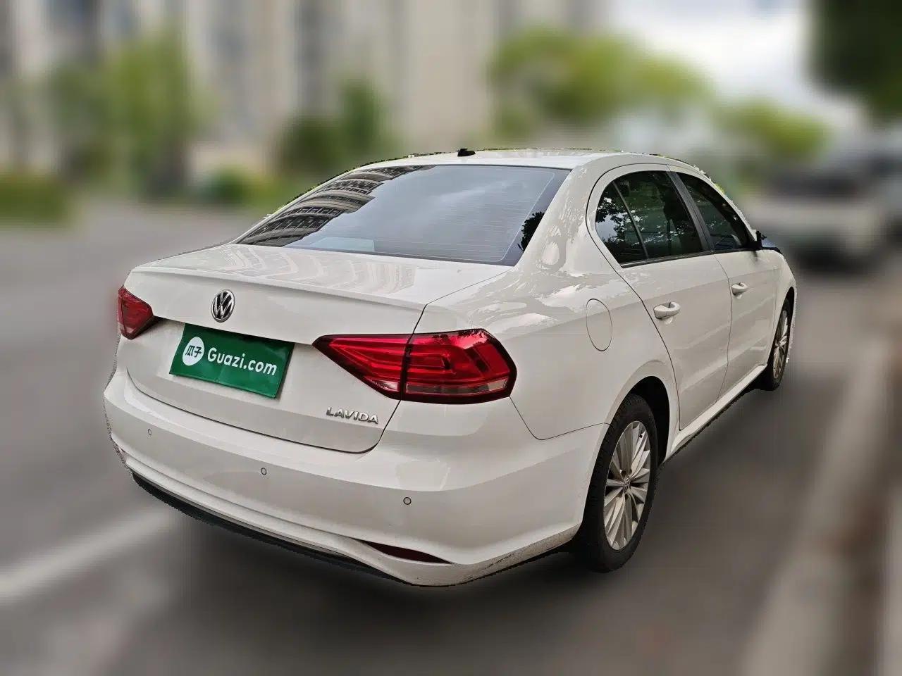 Volkswagen Lavida 2019 Lavida Start 1.5L Automatic Comfort Edition China VI Standard — миниатюра 6