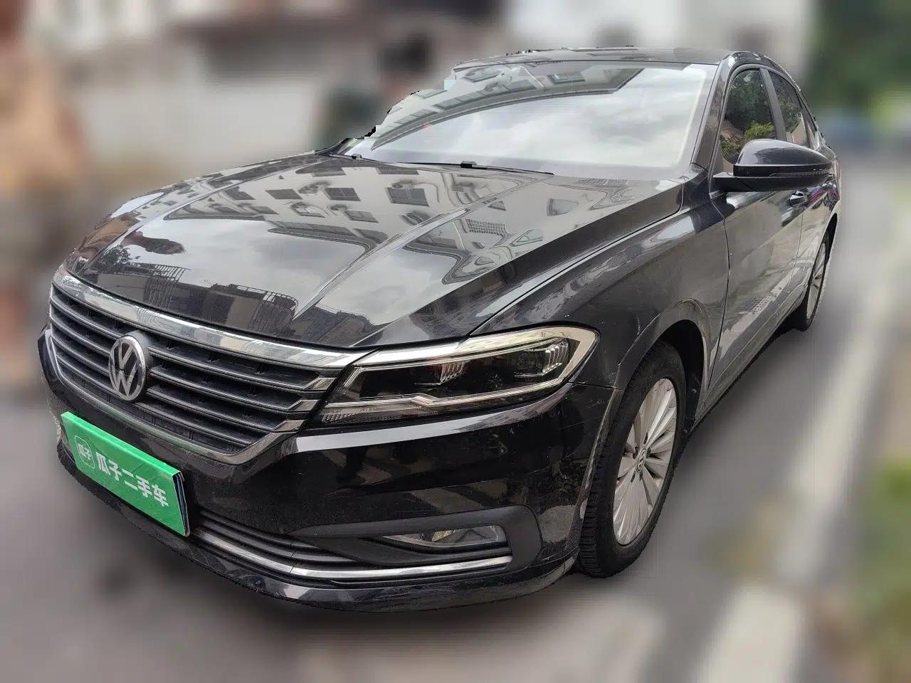 Volkswagen Lavida 2019 1.5L Automatic Comfort Edition China VI Standard — миниатюра 1