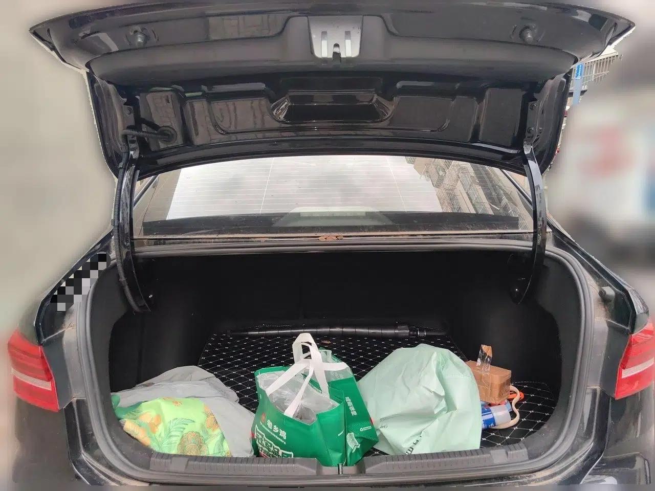 Volkswagen Lavida 2019 1.5L Automatic Comfort Edition China VI Standard — миниатюра 19