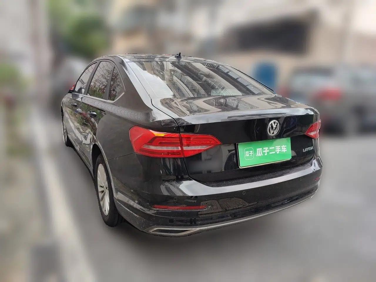 Volkswagen Lavida 2019 1.5L Automatic Comfort Edition China VI Standard — миниатюра 4
