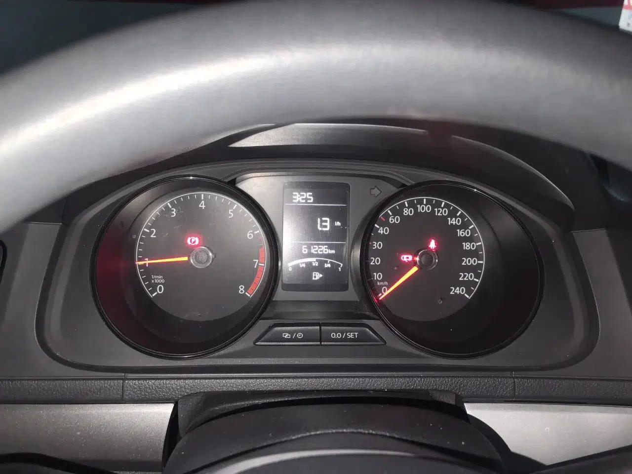 Volkswagen Lavida 2019 Lavida Start 1.5L Manual Fashion Edition China VI Standard — миниатюра 11