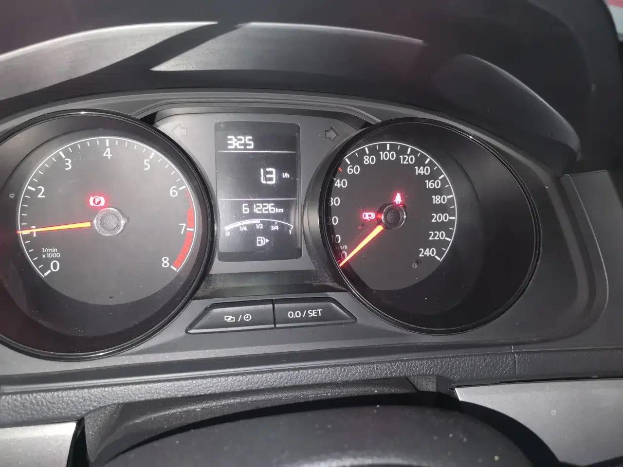 Volkswagen Lavida 2019 Lavida Start 1.5L Manual Fashion Edition China VI Standard — миниатюра 12