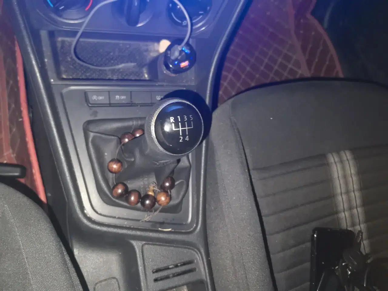 Volkswagen Lavida 2019 Lavida Start 1.5L Manual Fashion Edition China VI Standard — миниатюра 14